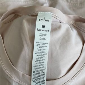 Lululemon run top with mesh. Brand new without tags